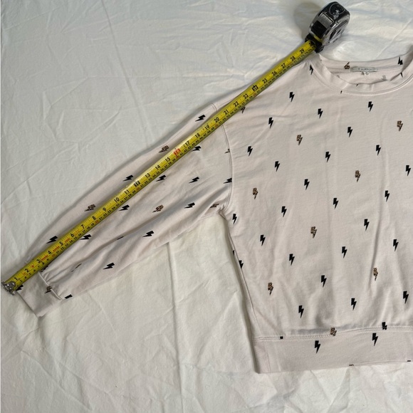 Z Supply Lightning Bolt Sweatshirt Medium White Leopard Accent Relaxed Fit - Picture 10 of 10